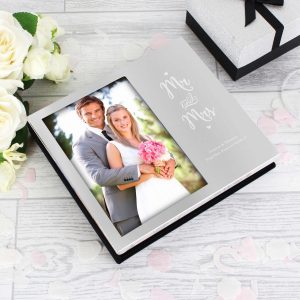 Personalised Mr and Mrs 6×4 Photo Frame Album