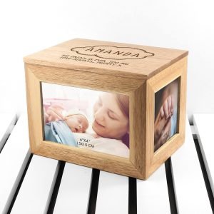 Personalised Oak Photo Keepsake Box – Baby Name in Cloud (Medium)