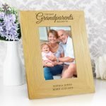 Personalised “”The Best Grandparents”” 6×4 Oak Finish Photo Frame