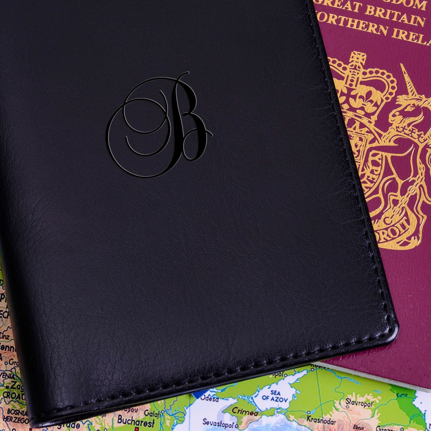 Personalised Passport Holder – Initial