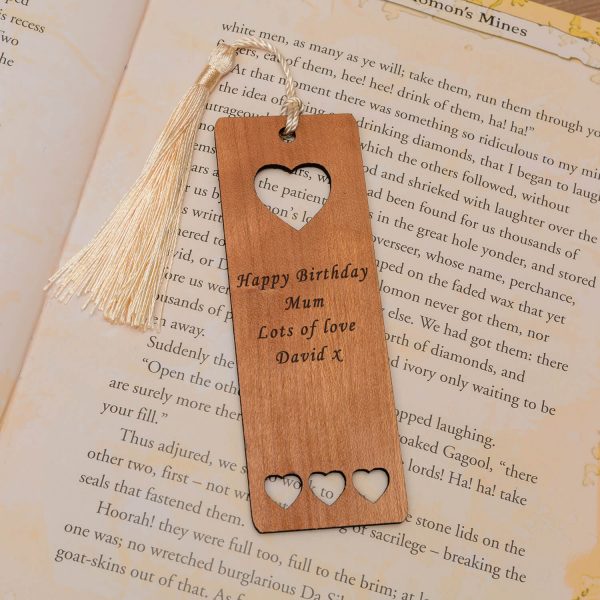 Personalised Wooden Bookmark – Your Message (Hearts)