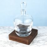 Personalised Whisky Decanter with Walnut Base – Your Message