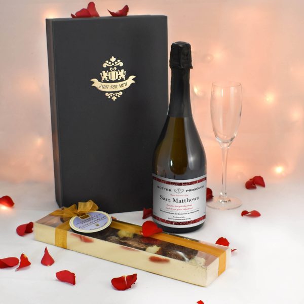 Personalised Valentines Classic Prosecco with Chocolates Giftpack