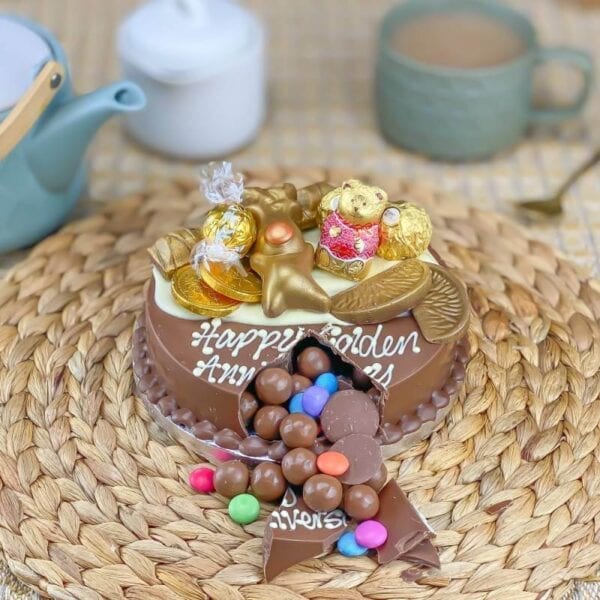 Personalised Mini Gold Chocolate Smash Cake