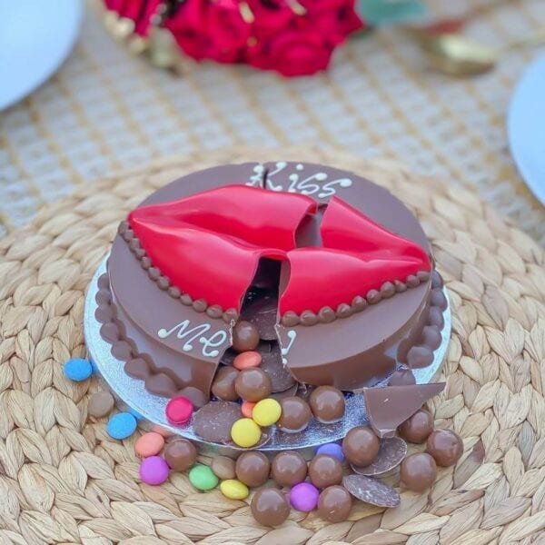 Personalised Mini Smash Kiss Cake Chocolate Gift