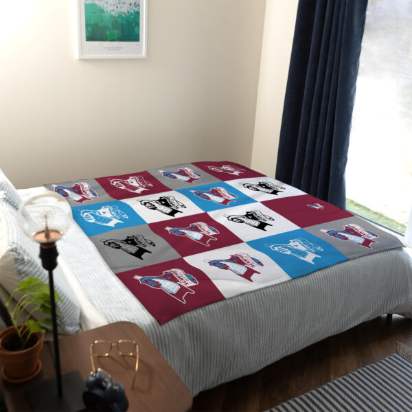Personalised Scunthorpe United Chequered Fleece Blanket
